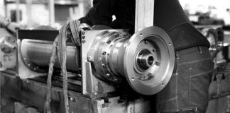 Axel Johnson International выходит на чешский рынок трансмиссий